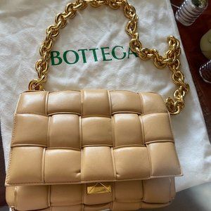 Bottega Veneta Chain Cassette "Porridge"